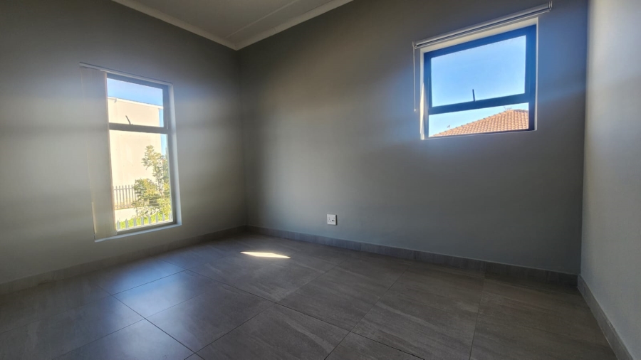 2 Bedroom Property for Sale in Langeberg Heights Western Cape